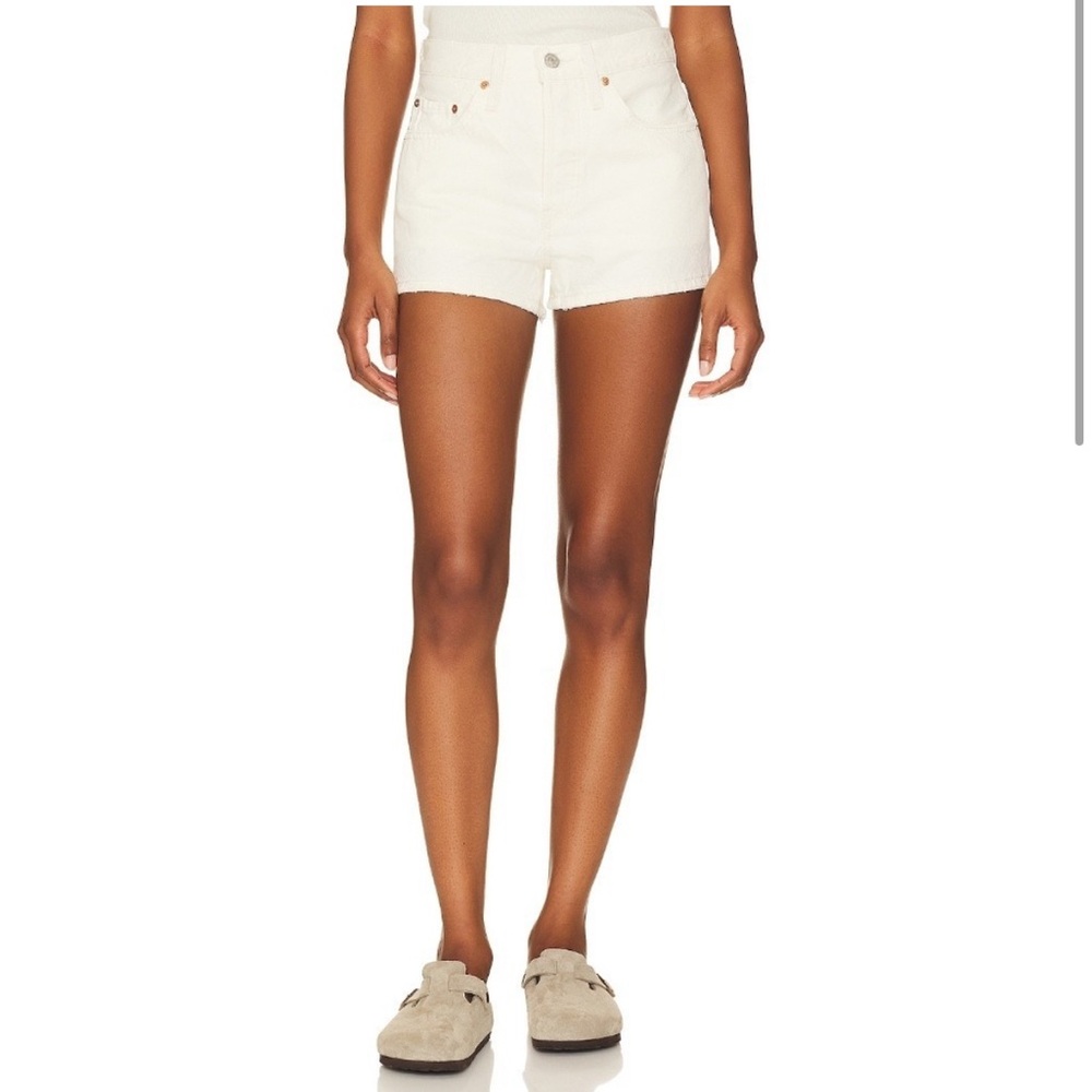 Women's Levi 501 Jean Shorts in White W29